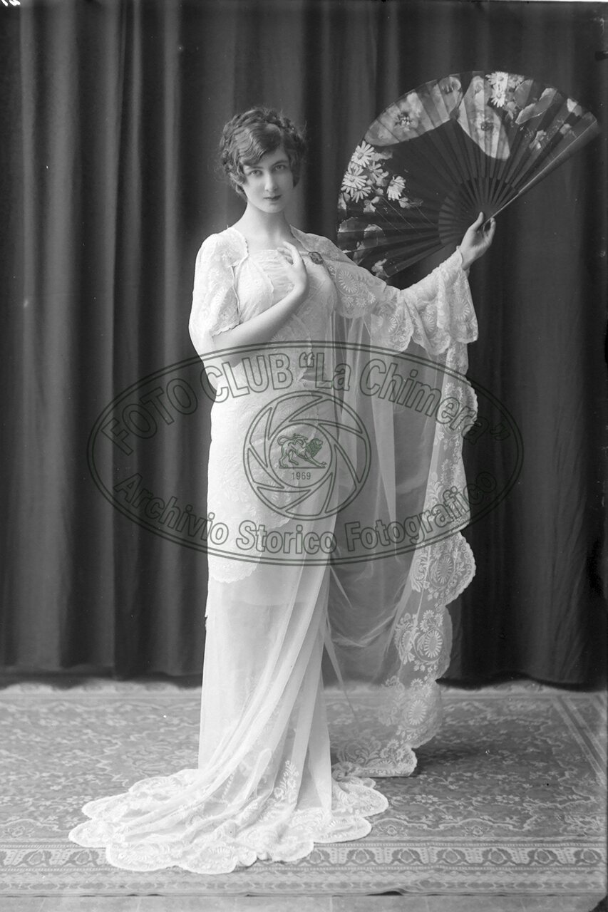 Ritratto Di Sposa