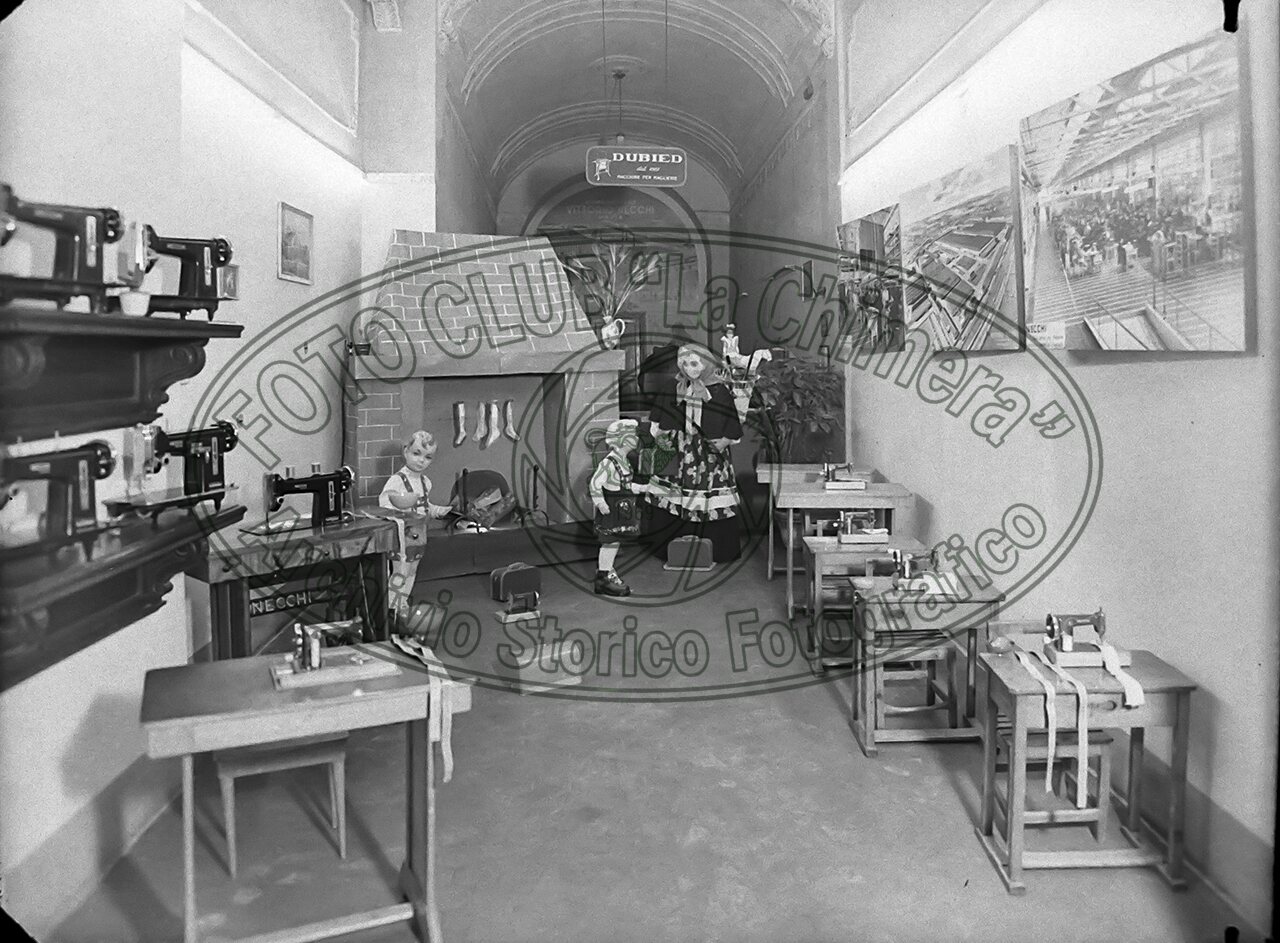 Arezzo Interno Negozio Necchi Dublied