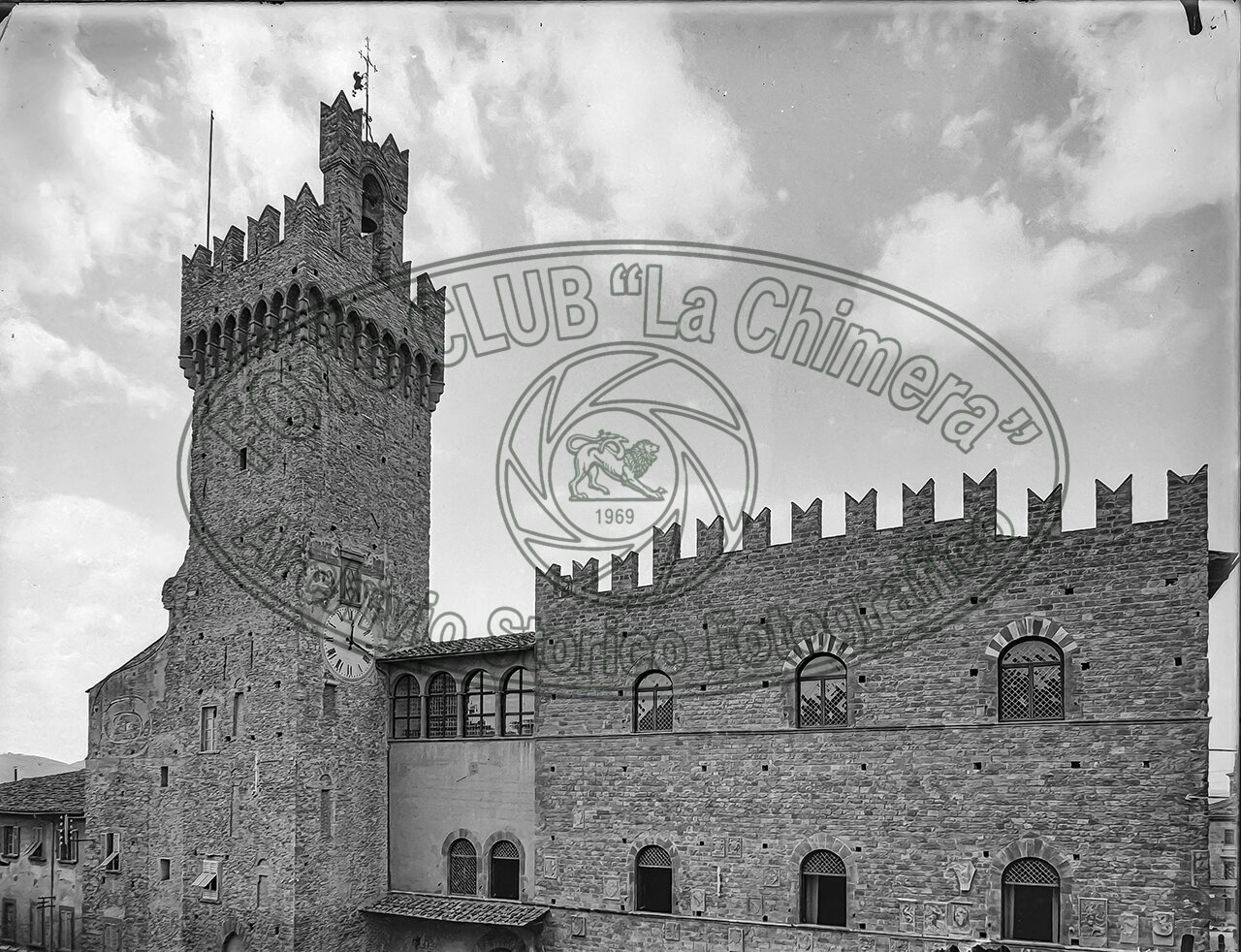 Arezzo La Torre Del Municipio