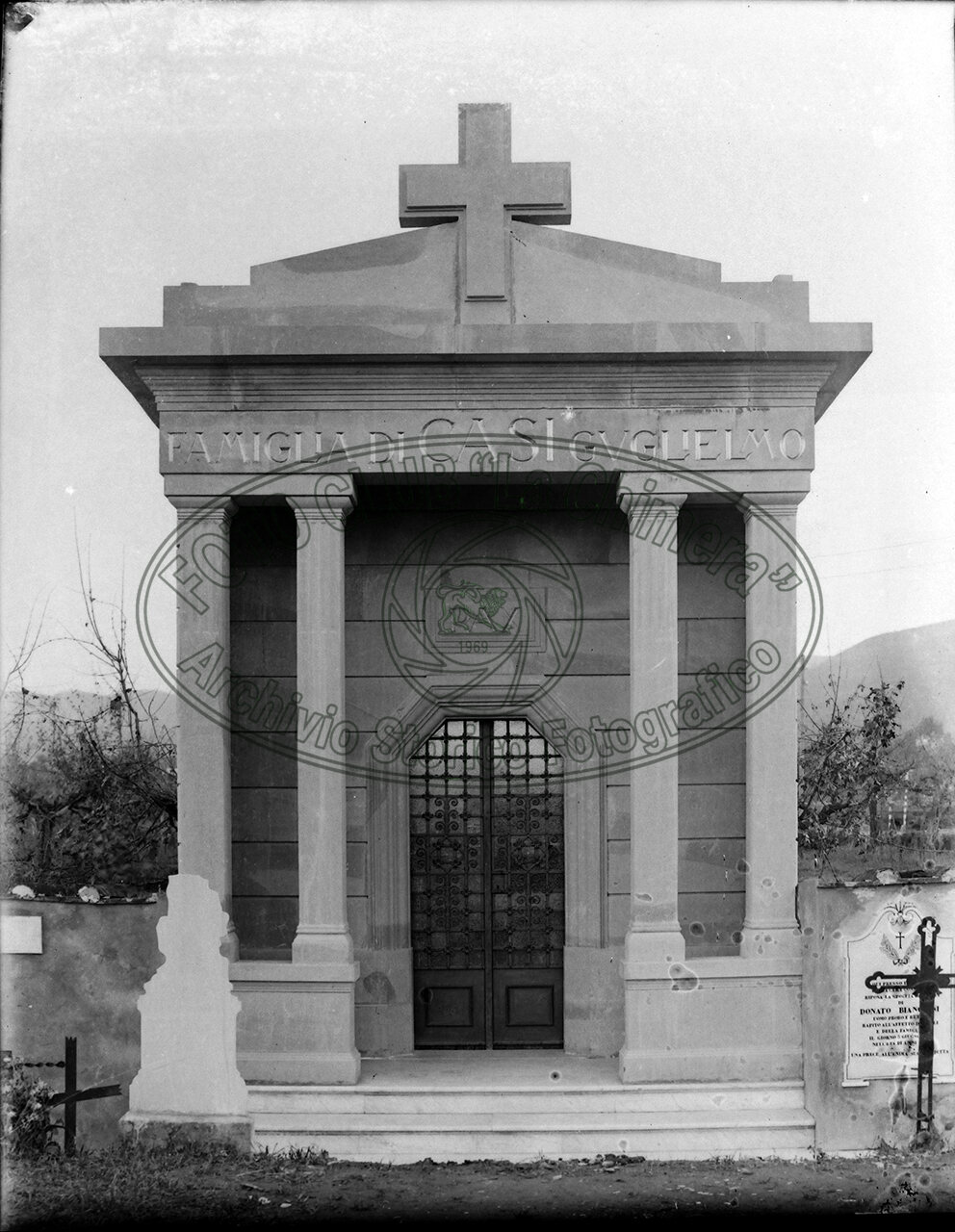 Santa Firmina Cappella Votiva Famiglia Casi Facciata