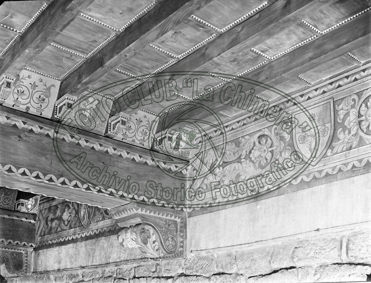 Cortona Palazzo Comunale Sala Del Consiglio Affreschi Di Vignaroli Settembre 192