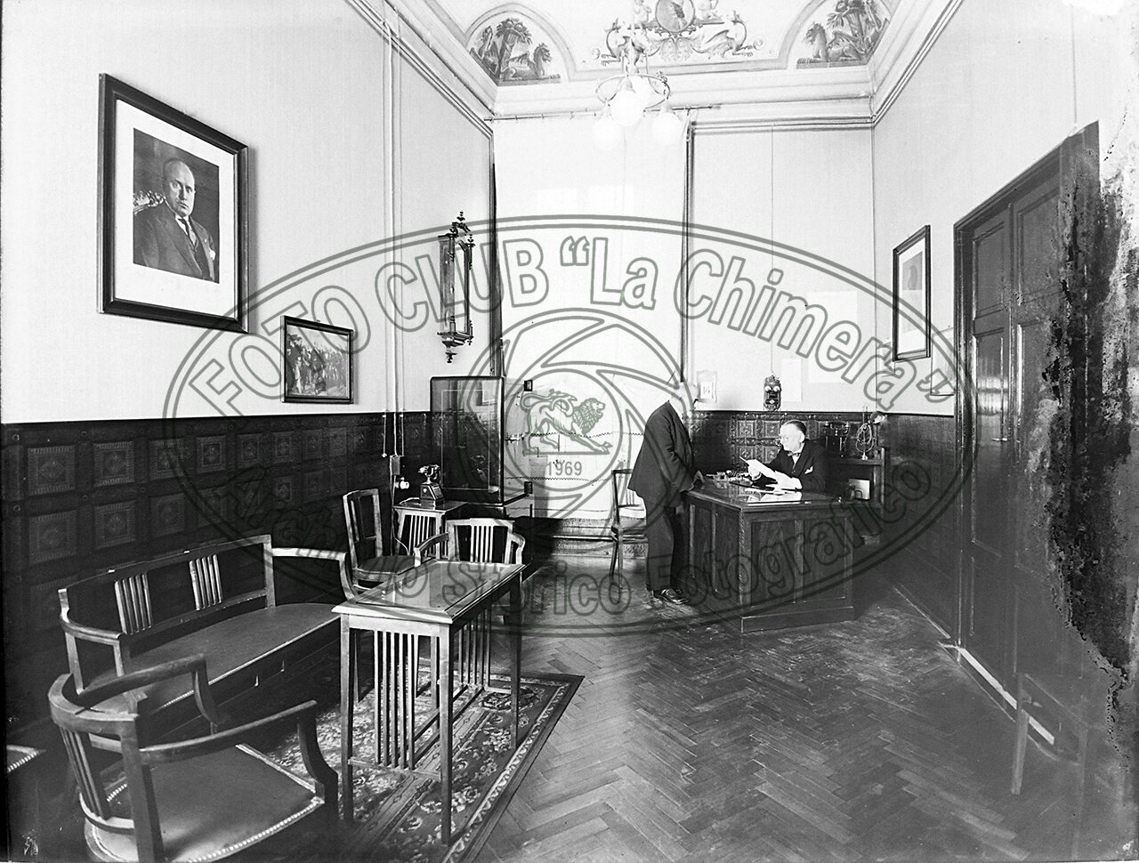 Arezzo Banca D Italia Interno Sala Direzione