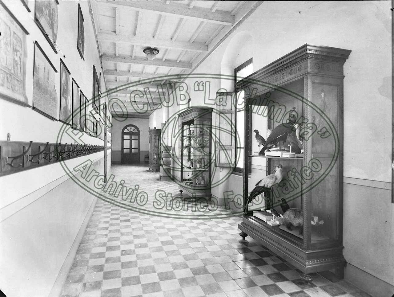 Poppi Scuole Complementari Corridoio Lato Scienza 1932