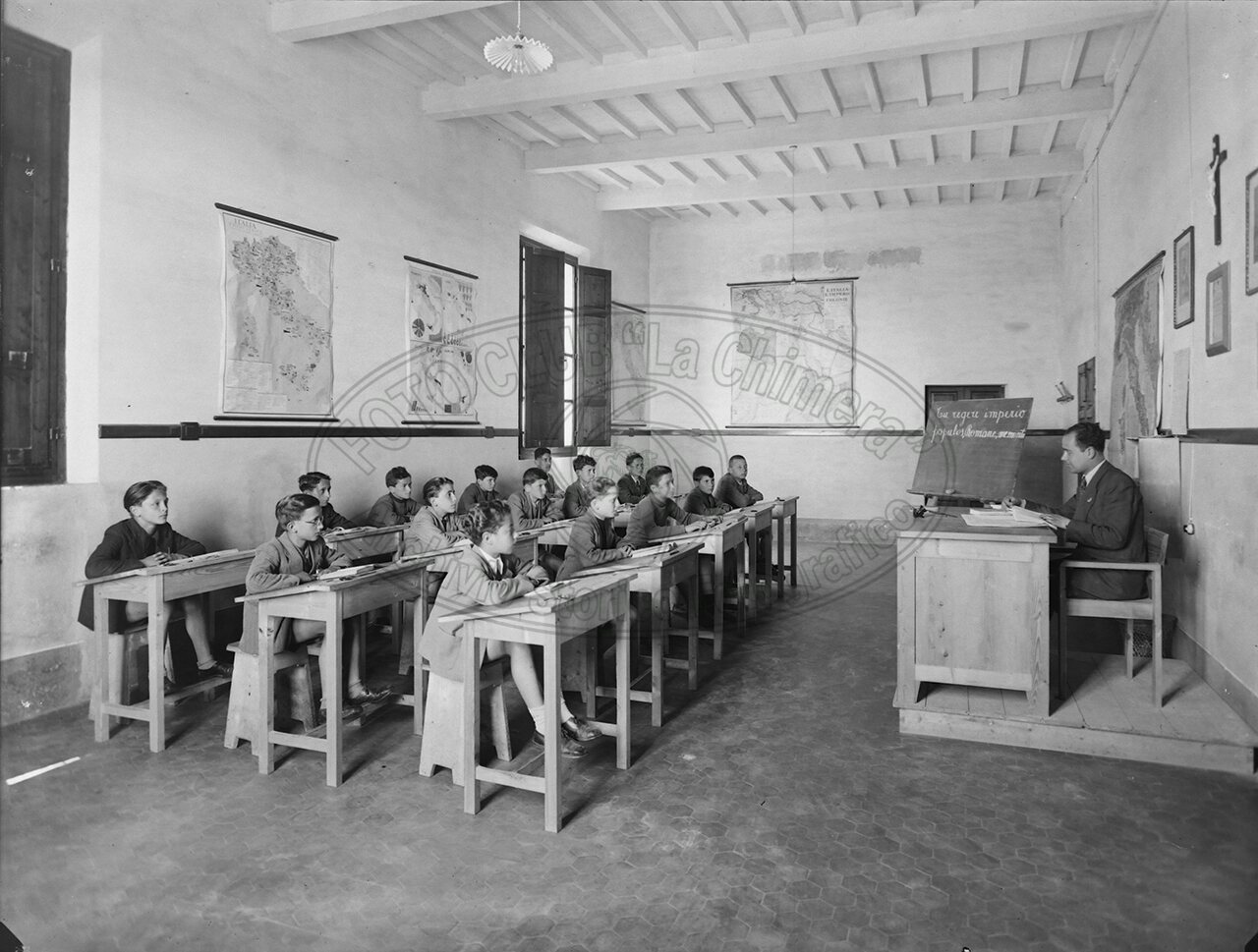 Foiano Della Chiana Istituto Tecnico Inferiore Un Aula