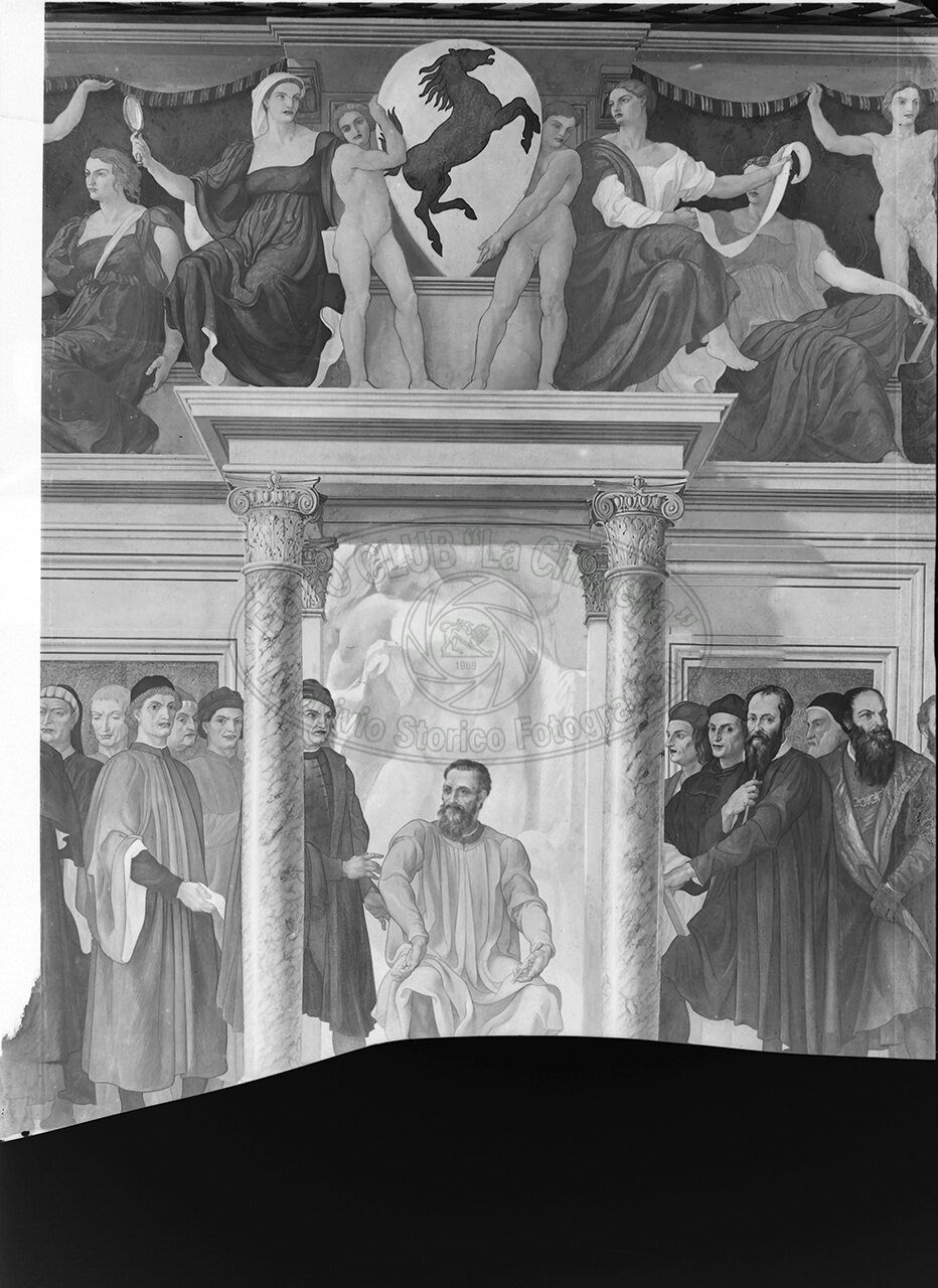 Arezzo Palazzo Provinciale Dettaglio Centrale Affresco Uomini Illustri