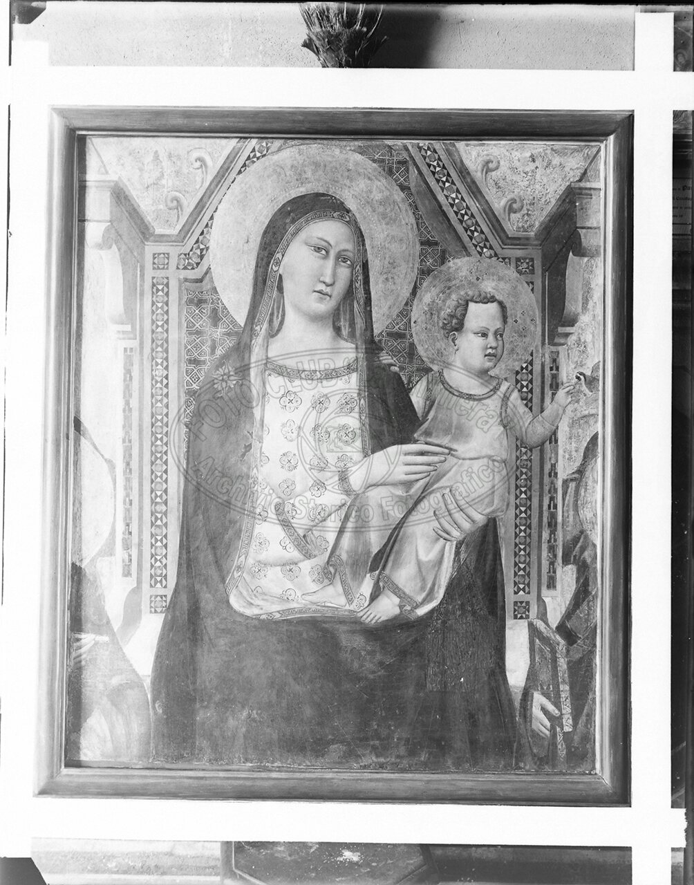 Castiglion Fiorentino Pinacoteca La Vergine Con Il Figlio Frammento Di Taddeo Gaddi Sec Xiv