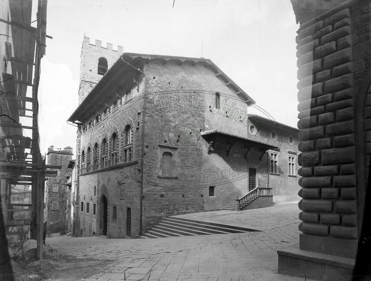 Arezzo Veduta Della Palazzo Della Casa Del Fascio