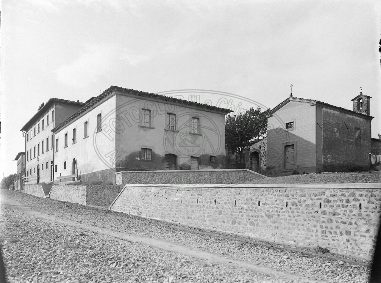 Amm Pro Arezzo Veduta Di Un Palazzo Presso Arezzo