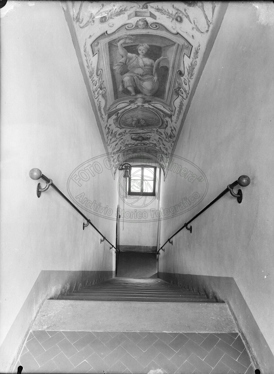La Villa Redi La Scala Che Porta Al Primo Piano Veduta Dall Alto Decorazione Tardo 600
